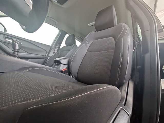 Nissan Qashqai Qashqai 5p DIG-T E6D 103 KW (140 CV) mHEV 12V 6M/T 4x2 Acenta