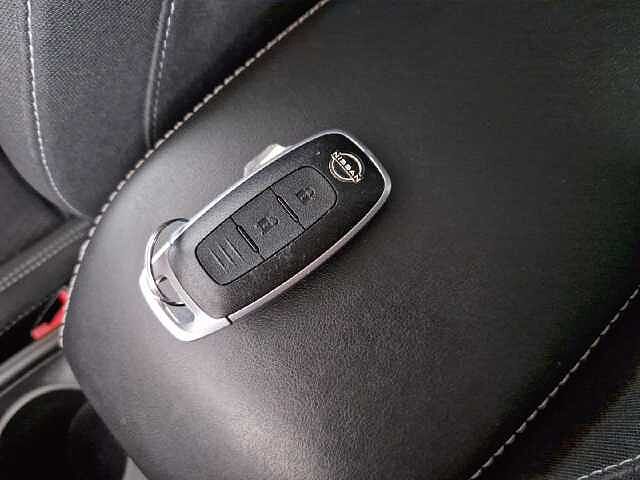 Nissan Qashqai QASHQAI 1.3 DIG-T MHEV 103KW N-CONNECTA 140 5P