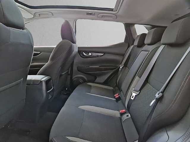 Nissan Qashqai 1.3 DIG-T N-CONNECTA 103KW 140 5P