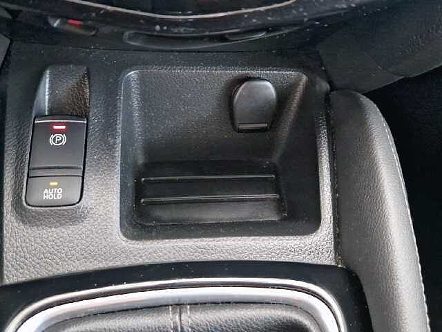 Nissan Qashqai Qashqai 5p DIG-T 103 kW (140 CV) E6D-F 6M/T 4x2 N-Style