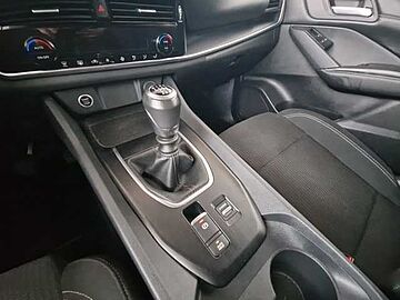 Nissan Qashqai Nuevo Qashqai 5p DIG-T E6D 103 KW (140 CV) mHEV 12V 6M/T 4x2 Acenta Blanco