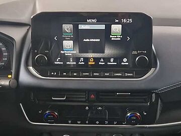 Nissan Qashqai 1.3 DIG-T MHEV 116KW TEKNA+ DCT 158 5P Lunar White + Midnight Black