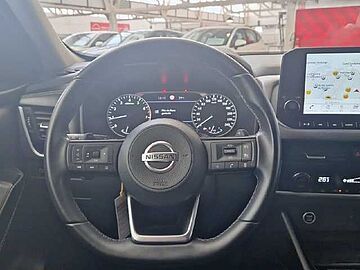 Nissan Qashqai Nuevo Qashqai 5p DIG-T E6D 116 KW (158 CV) mHEV 12V Xtronic 4x2 N-GO Burgundy