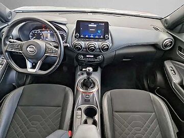 Nissan Juke Juke 5p 1.0 DIG-T 84 kW (114 CV) E6D-F 6 M/T Tekna Diam. Silver + Midnight Black