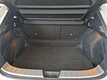 Nissan Qashqai Nuevo Qashqai 5p DIG-T E6D 103 KW (140 CV) mHEV 12V 6M/T 4x2 Acenta Sapporo White