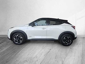 Nissan Juke Juke 5p 1.6 Hybrid 105 kW (143 CV) E6D-F Auto N-Connecta Lunar White + Midnight Black