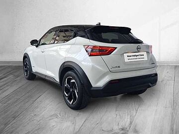 Nissan Juke Juke 5p 1.6 Hybrid 105 kW (143 CV) E6D-F Auto N-Connecta Lunar White + Midnight Black